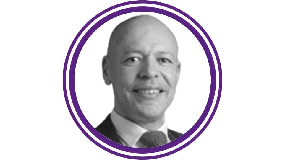 Portugal's Housing Policy Shift: From Socialist Restrictions to Market Incentives for Investors