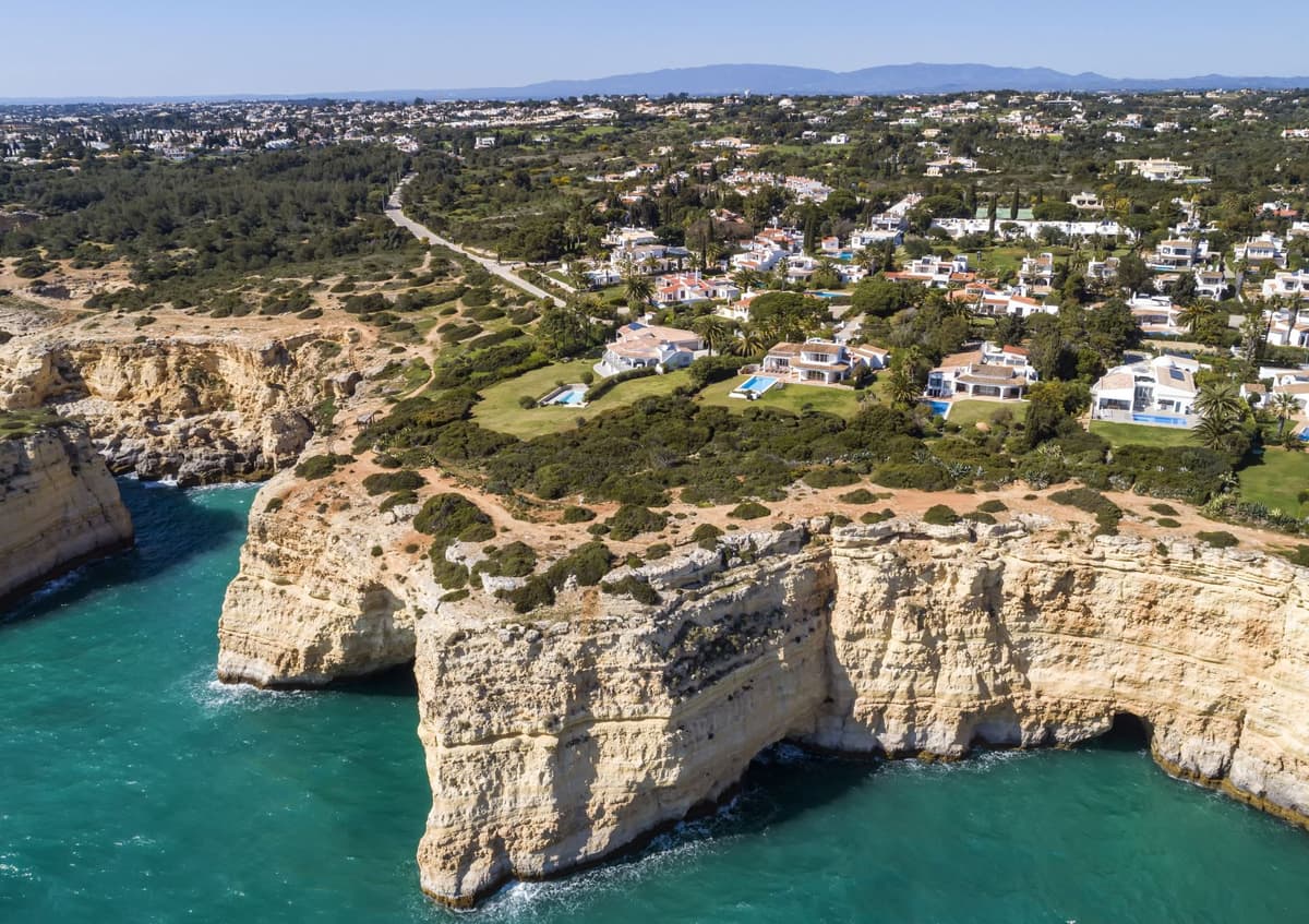 Portugal Overtakes Spain as a Top Destination for Expats