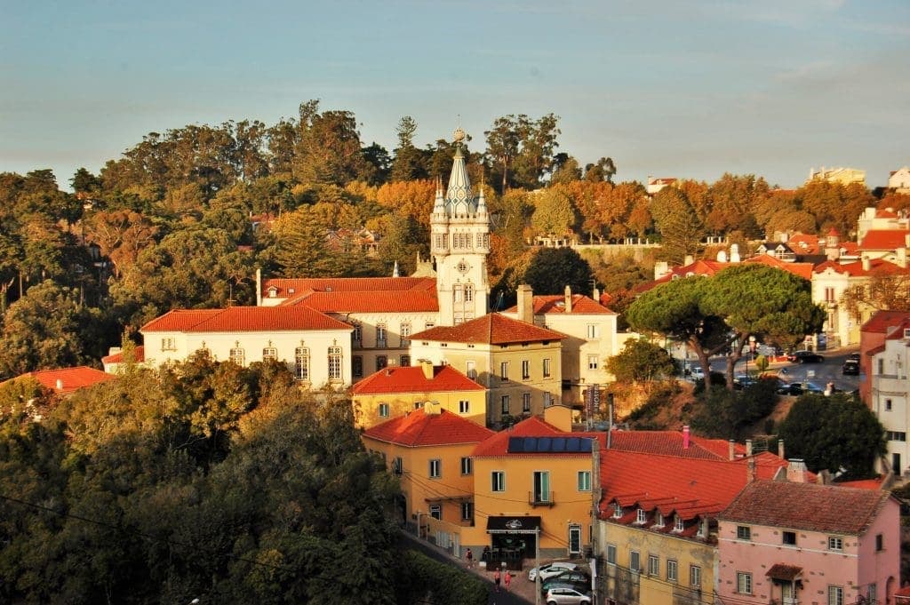 Sintra Municipality Freezes Property Taxes for 2027: A Strategic Win for Investors