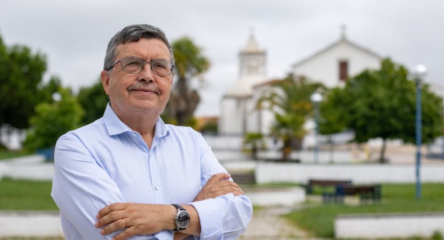 Moita Mayoral Candidate Pledges Urban Renewal and Affordable Housing in Lisbon Metropolitan Area