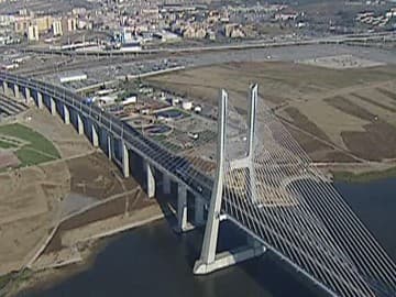 Portugal Greenlights High-Speed Rail to Madrid, Boosting Lisbon's South Bank with New Tagus Bridge