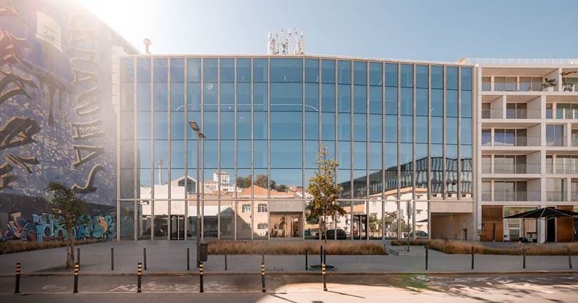 Lisbon's Riverside Sees New Premium Office Space as Cais 5 Building Reaches Full Occupancy