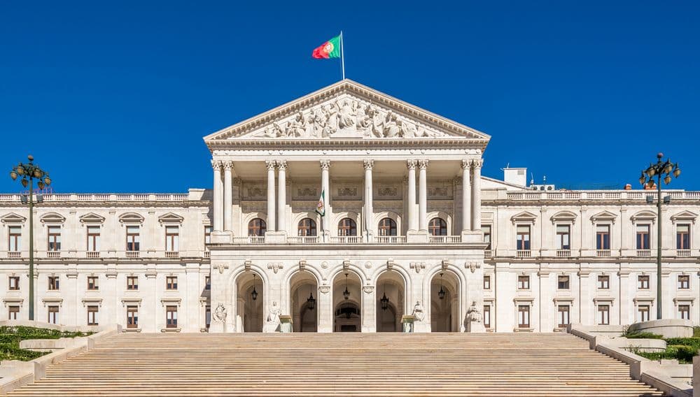 Portugal's Citizenship Law Reform Delayed, Creating Window of Opportunity for Investors