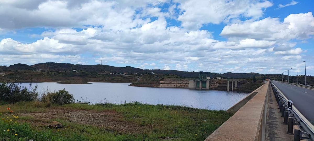 Algarve Water Restrictions Partially Lifted for Agriculture, Boosting Investment Potential