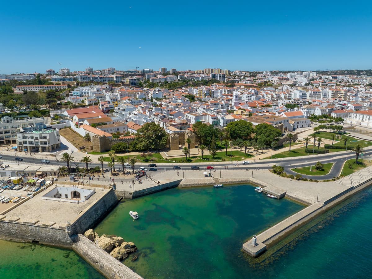 Lisbon & Porto Housing Crisis: Soaring Costs Delay Young Buyers, Sparking EU Intervention