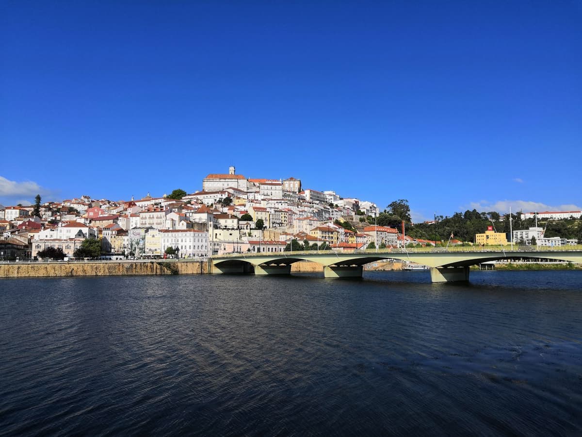 Lisbon Housing Supply Shrinks: Portugal Sees 26% Drop in Available Properties