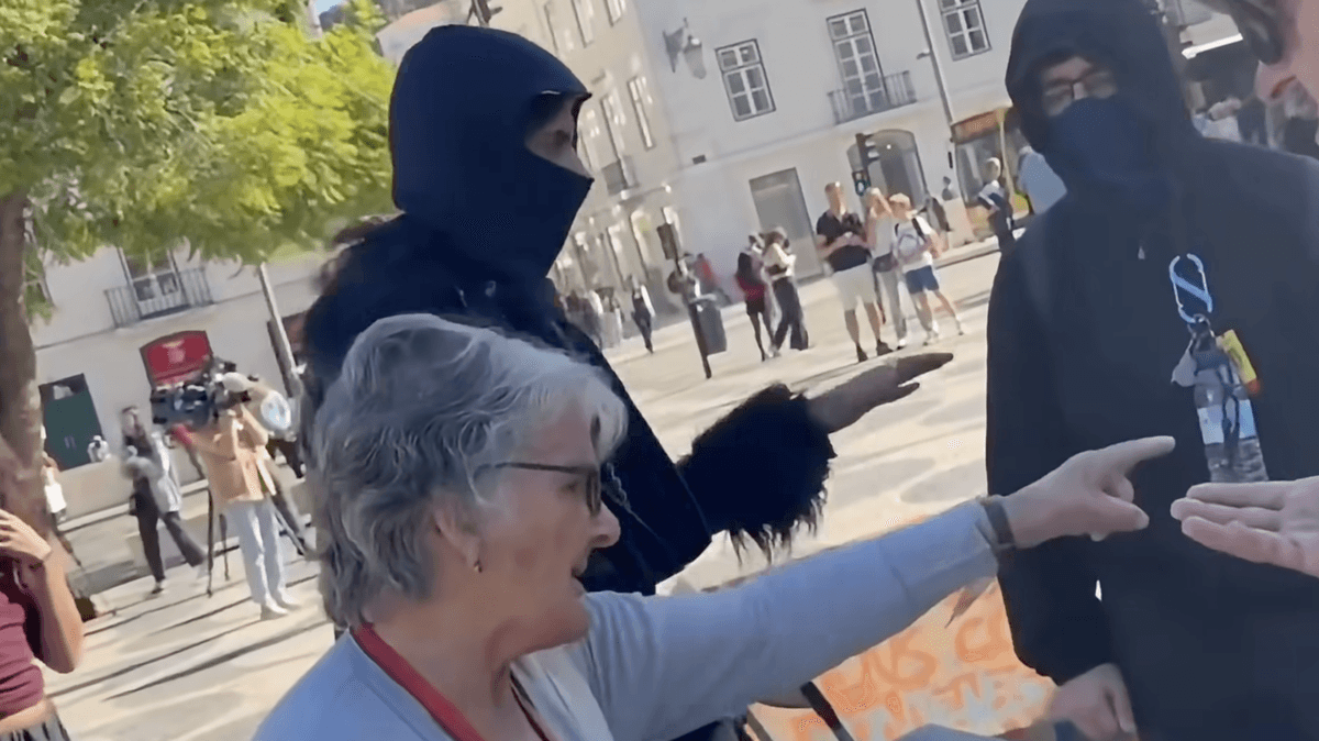 Lisbon Housing Protests: What Foreign Investors Need to Know About Rent Law Demands