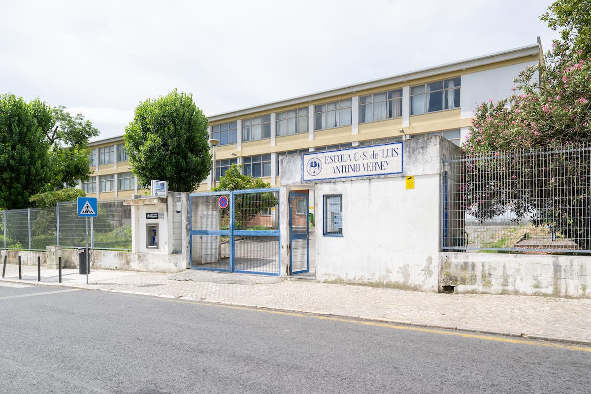 Lisbon City Council Approves €5.5M School Rehabilitation Plan, Boosting Neighborhood Appeal for Investors