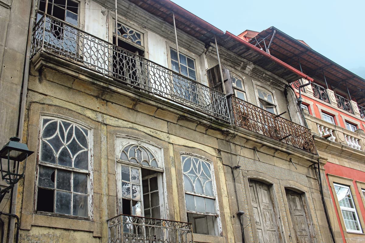 New App Mapping Vacant Lisbon Homes Sparks War with Property Owners