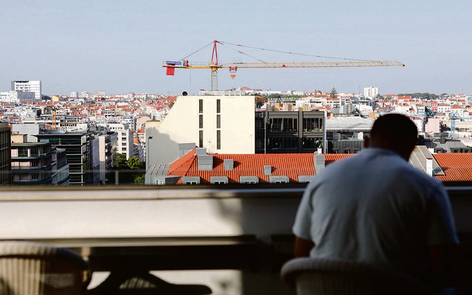 Portugal's Property Transfer Tax (IMT) Revenue Rises Despite Youth Exemption, Says Public Finance Council