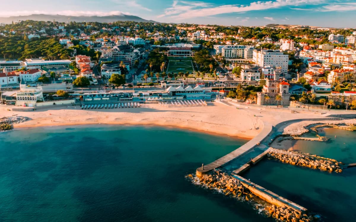 Estoril Luxury Property: Historic Casino District Lifestyle Analysis